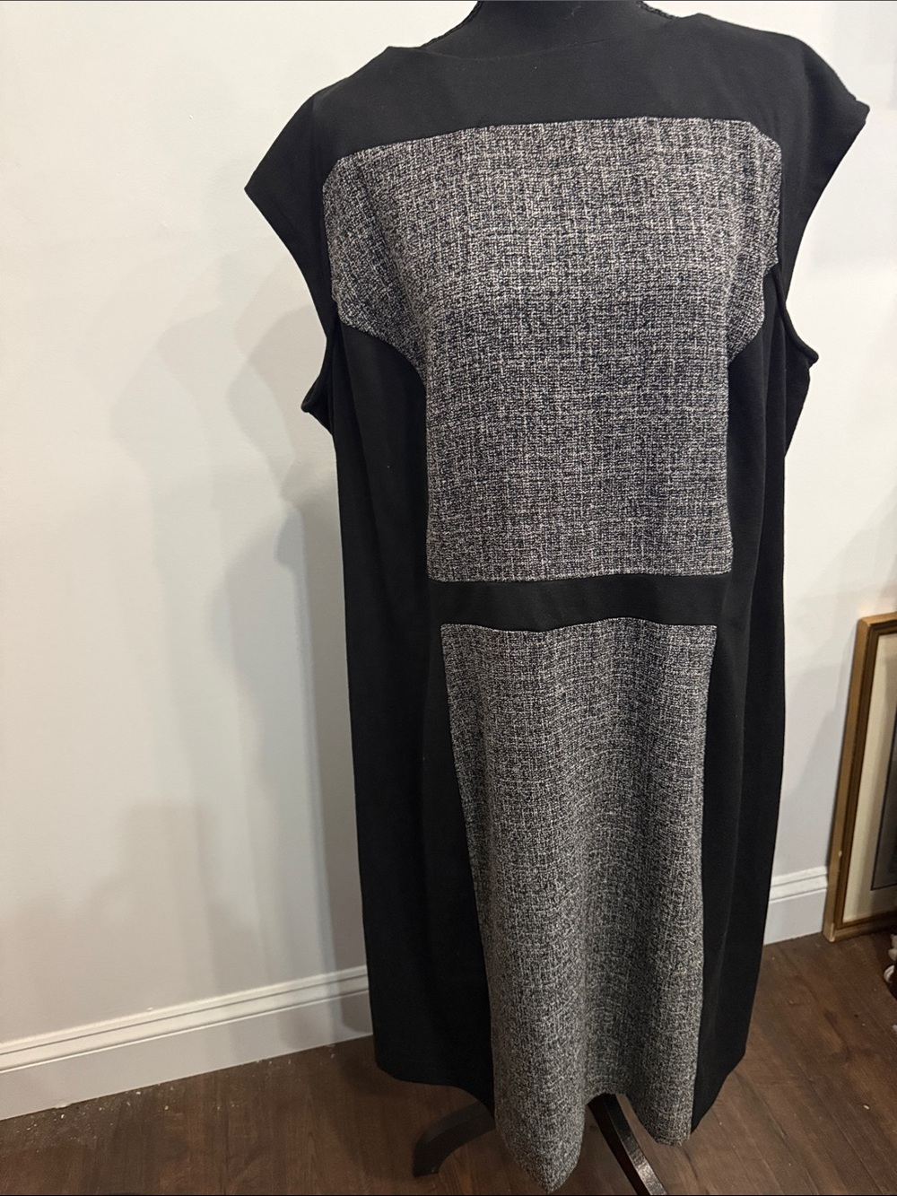 Jones Studio Black Dress with Gray Textured Panel